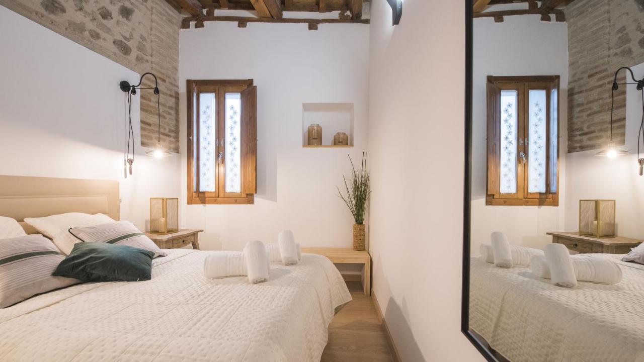 Madera Y Piedra - Apartamentos Aloha Толедо Экстерьер фото